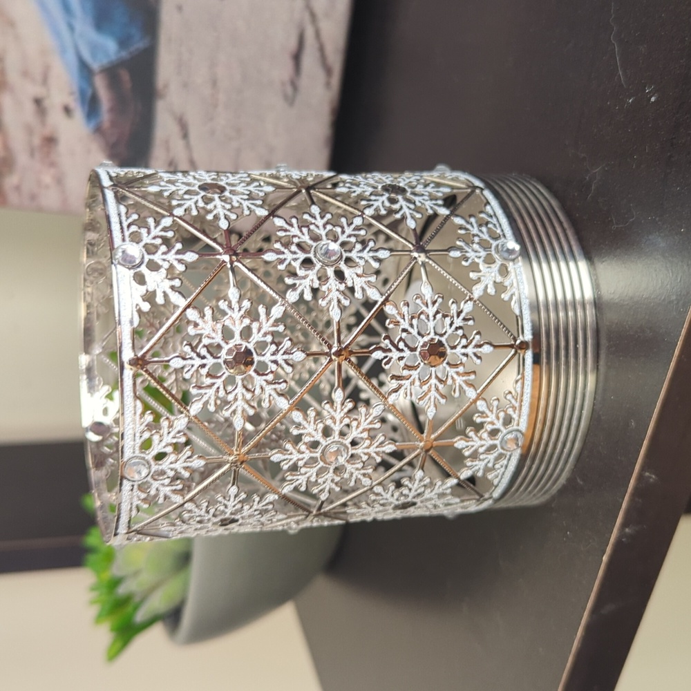 Bath and Body works single wick candle holder